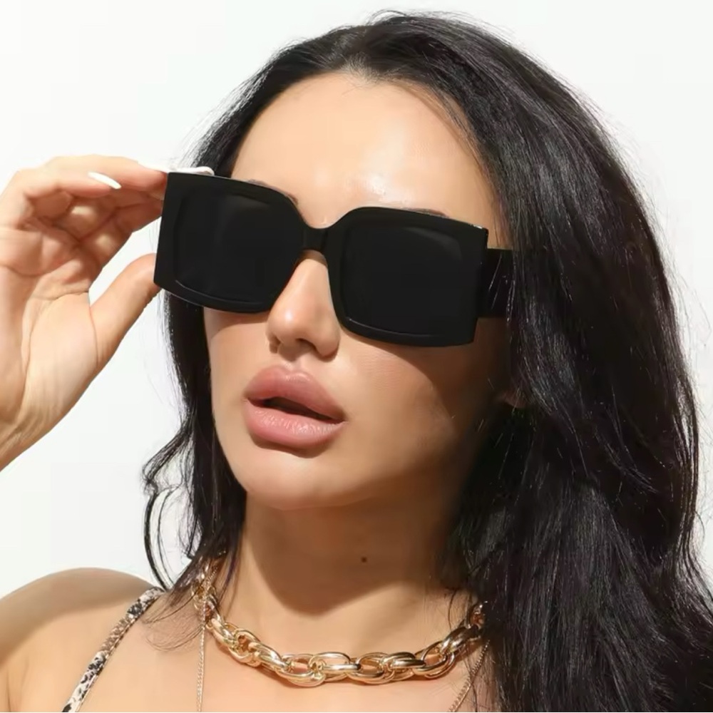 Black Oversized Sunglasses